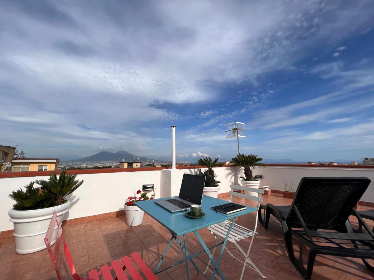 Terrazza Lieti Apartment Napoli Bagian luar foto