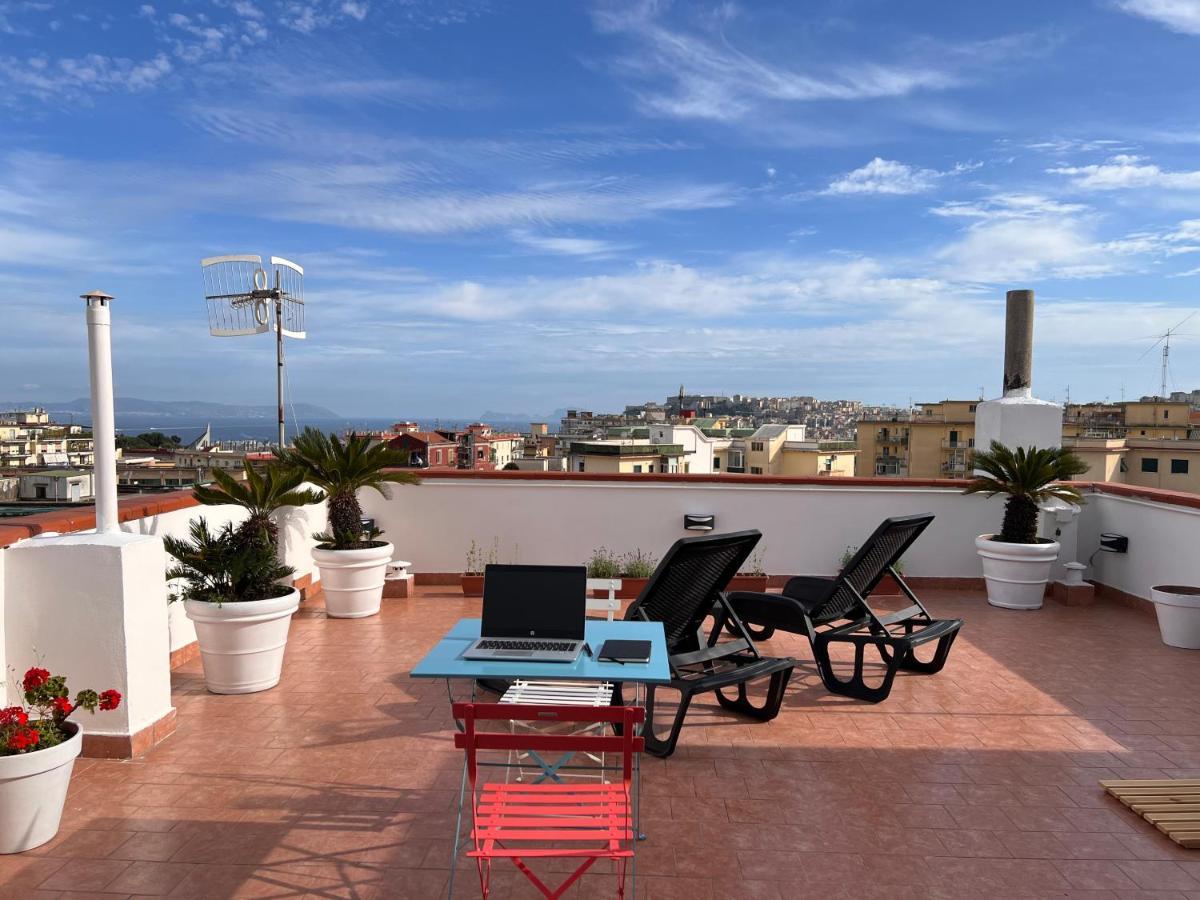 Terrazza Lieti Apartment Napoli Bagian luar foto