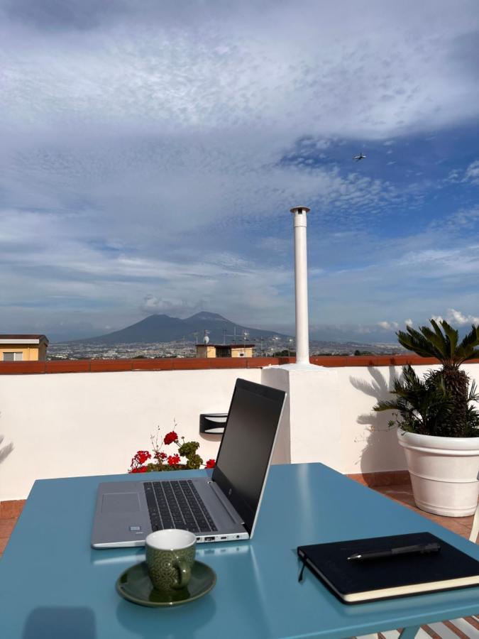 Terrazza Lieti Apartment Napoli Bagian luar foto